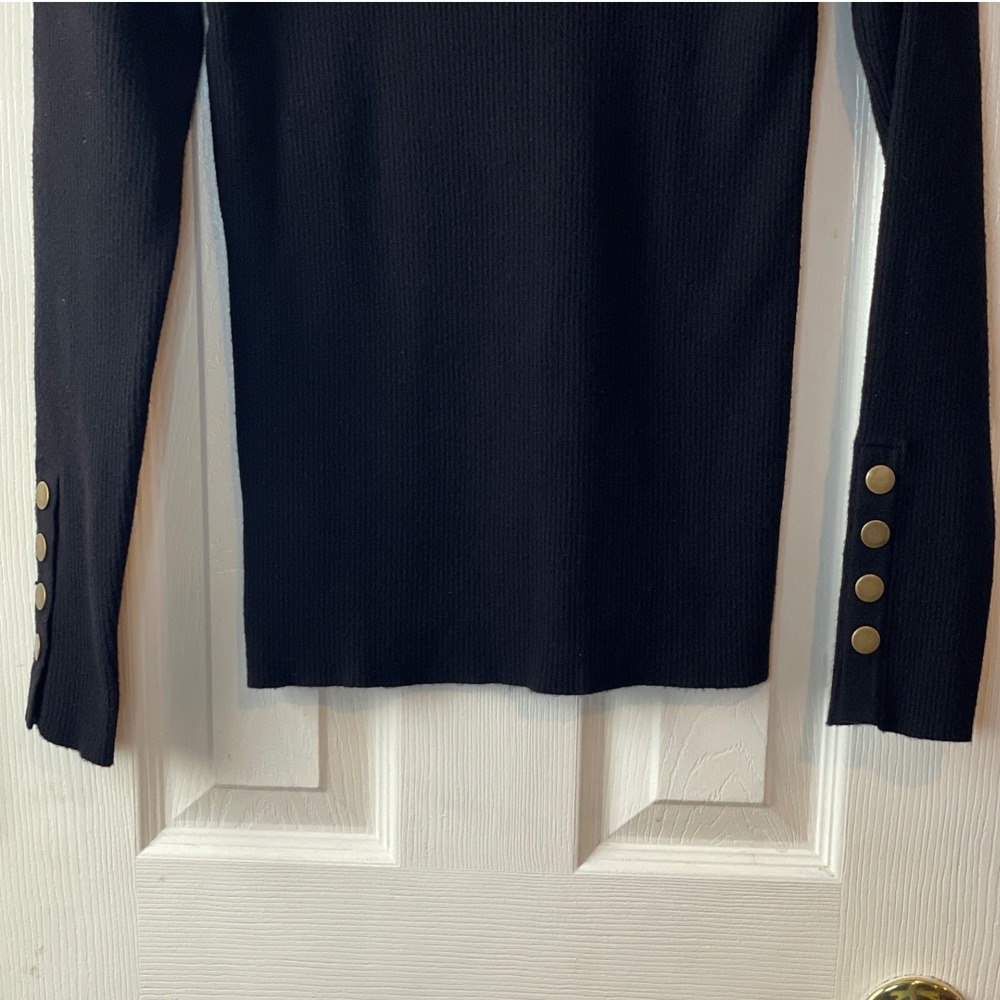 Women's Medium Black Ribbed Knit Crew Neck Sweater Gold Button Cuffs Minimalist - Picture 7 of 13